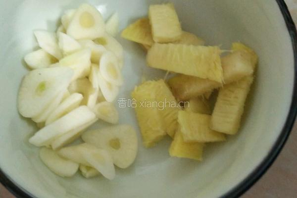 可乐鸡翅尖的做法图解2