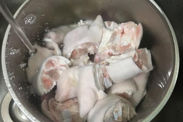 酸甜猪手的做法图解2