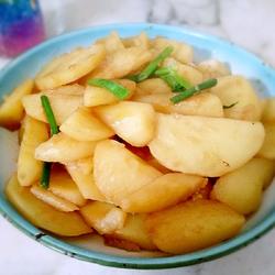 焖马铃薯的做法[图]