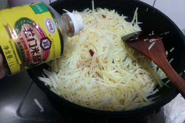 酸辣土豆丝的做法图解9