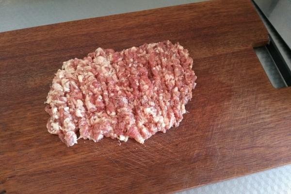 牛肉酱拌面的做法图解2