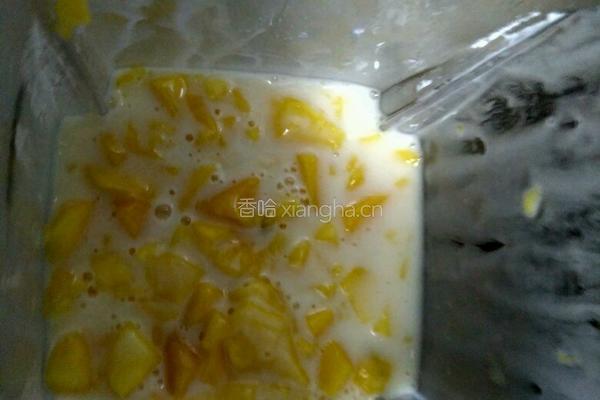 芒果慕斯杯(可做生日蛋糕)的做法图解2