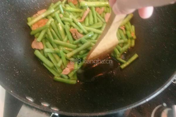 豇豆炒肉的做法图解7