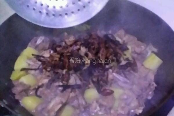 小野鸡炖蘑菇的做法图解13