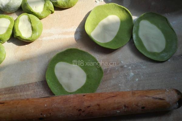 菜汁饺子的做法图解6
