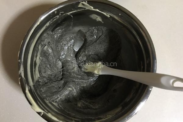 奶牛戚风蛋糕的做法图解12
