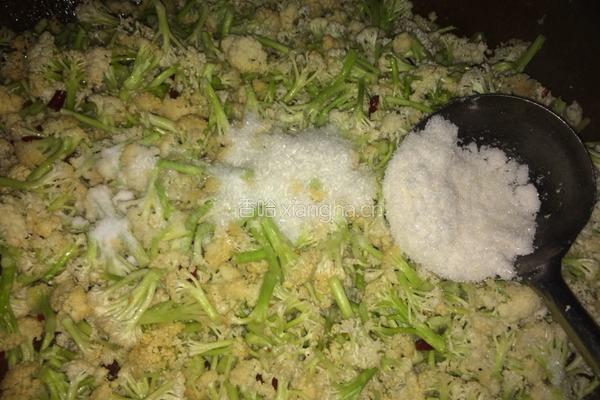 炝炒花菜的做法图解4