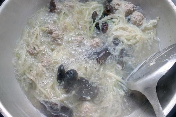 白萝卜丝牛肉丸子的做法图解9