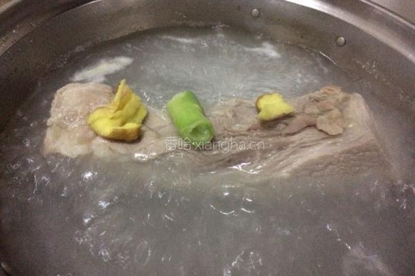 彝家特色咸烧白的做法图解1