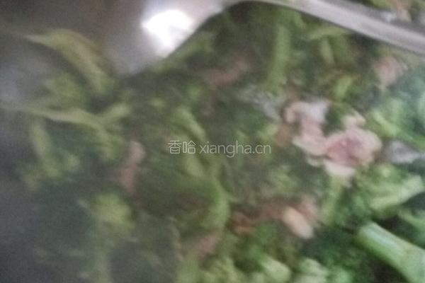 西兰花炒肉的做法图解8