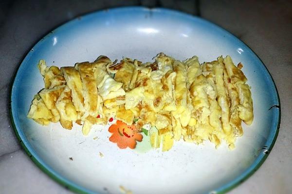 蛋包丝炒韭菜花的做法图解3