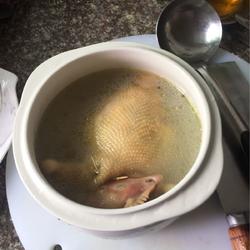 汤炖八宝鸡的做法[图]