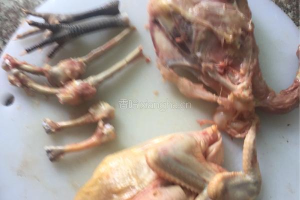 汤炖八宝鸡的做法图解2