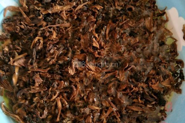 梅干菜炒茄子的做法图解3