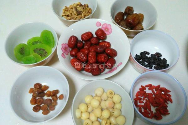 什锦果干八宝饭的做法图解1