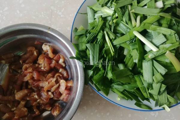 韭菜炒肉丝的做法图解1