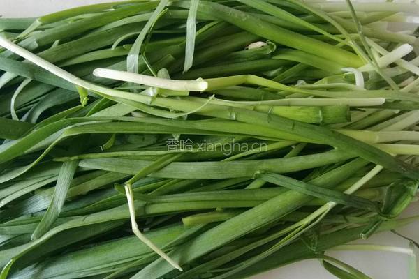 韭菜炒肉丝的做法图解2