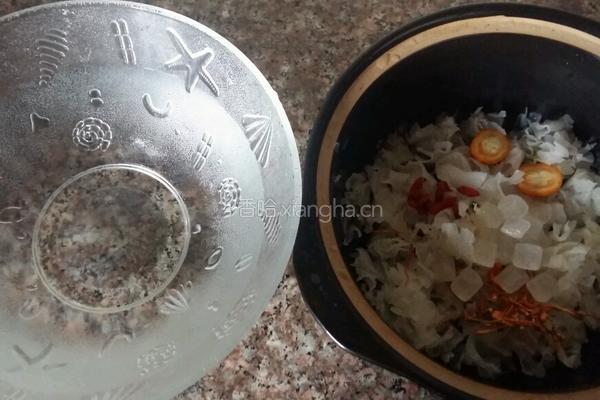 春季养生汤虫草花金桔炖银耳的做法图解3