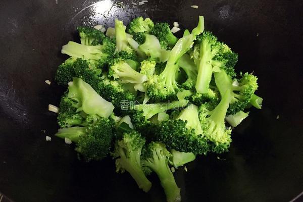 清炒西兰花的做法图解6