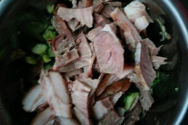蒜拌猪头肉黄瓜的做法图解9