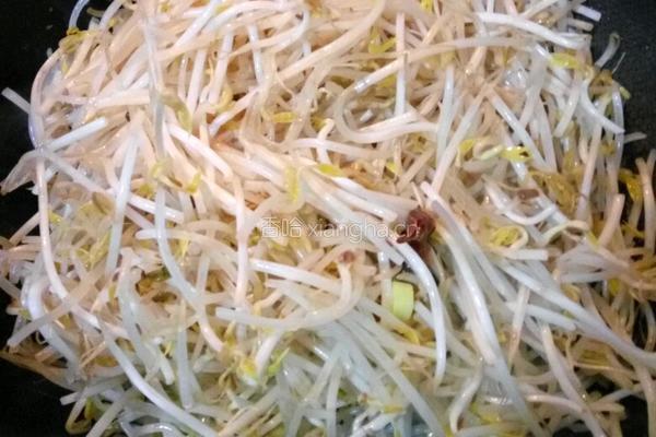 醋溜豆芽的做法图解3