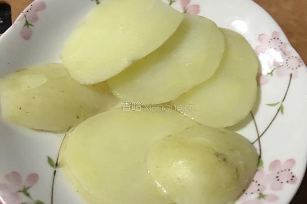 鲜香土豆泥的做法图解1