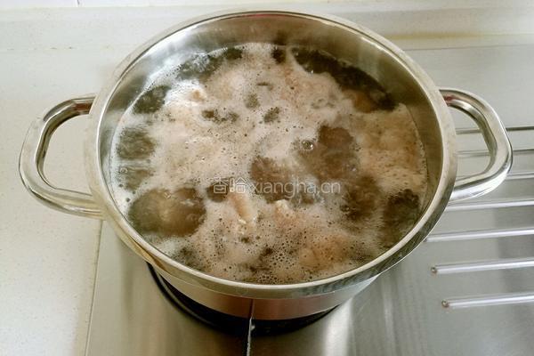 番茄牛腩的做法图解2