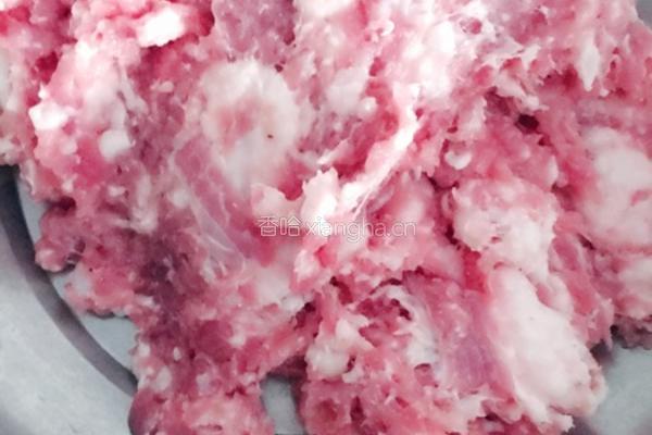 猪肉白菜包子的做法图解1