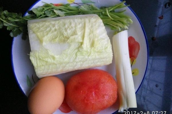 西红柿疙瘩汤的做法图解1