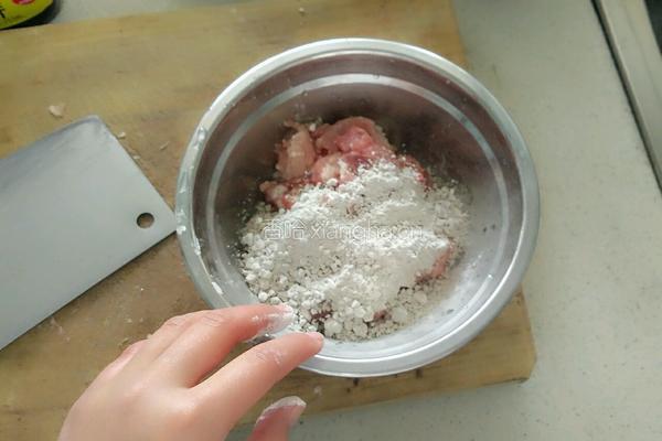 银耳炒肉的做法图解4