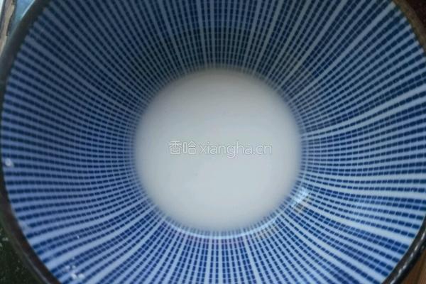 蒜蓉火腿黄心菜的做法图解3