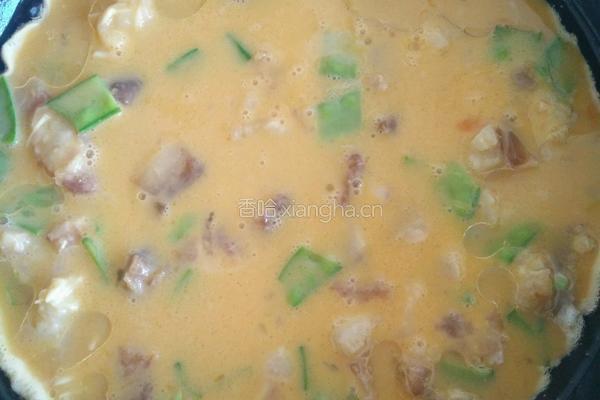 肥肉煎鸭蛋的做法图解3
