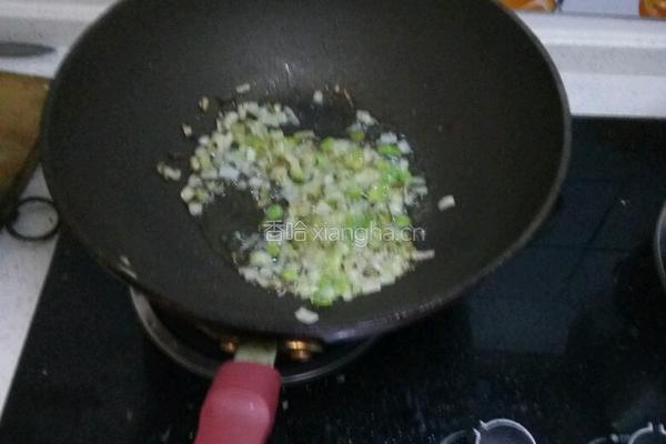 虾酱炒鸡蛋的做法图解3