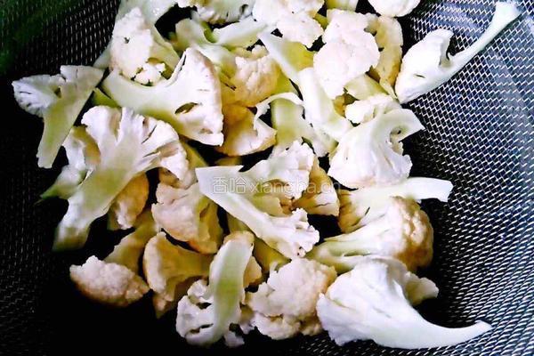 酥肉炒花菜的做法图解4