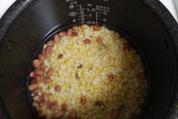 大碴粥的做法图解3