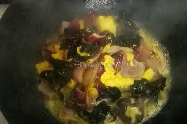 洋葱木耳炒鸡蛋的做法图解8