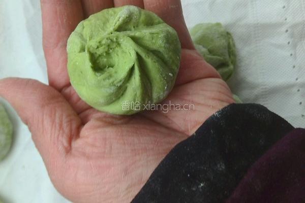 春色满餐桌之小小豆沙包的做法图解4