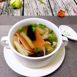 菌菇汆肉汤的做法[图]