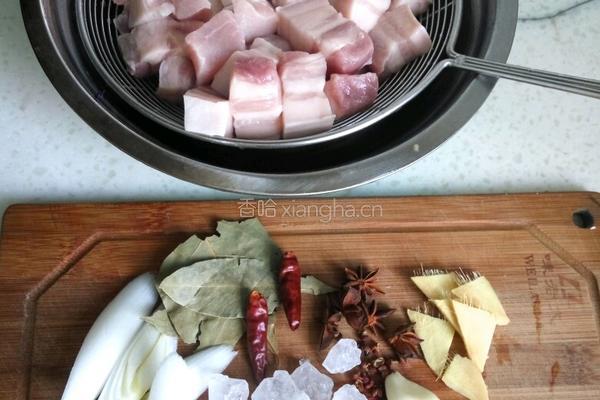 山药红烧肉的做法图解1