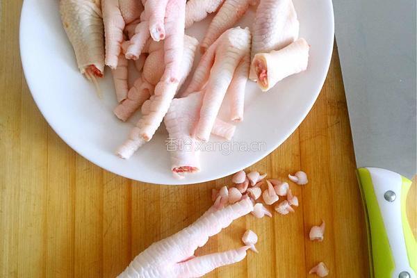 鸡爪肉蟹煲的做法图解4