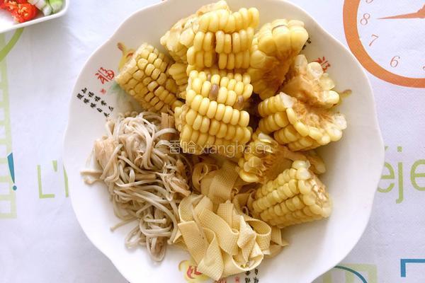鸡爪肉蟹煲的做法图解5
