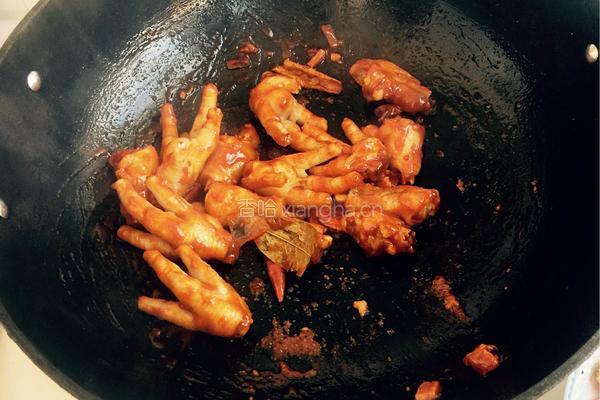 鸡爪肉蟹煲的做法图解12