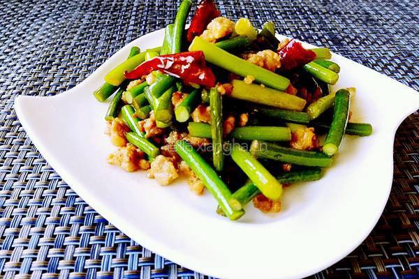 辣炒蒜薹肉沫的做法图解7