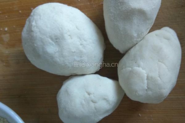 糯米草莓果的做法图解3
