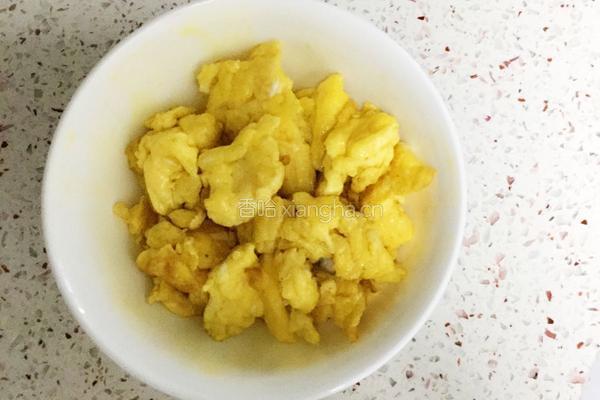 青椒炒鸡蛋的做法图解2