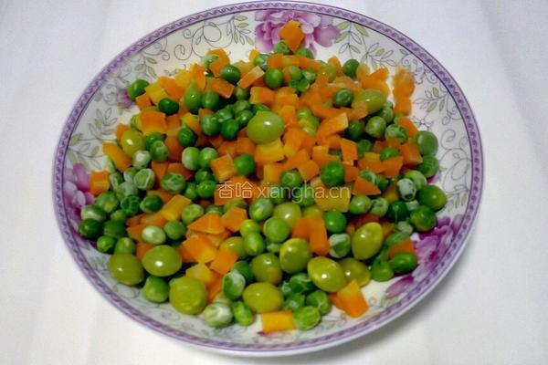 豌豆白果炒肉丁的做法图解5