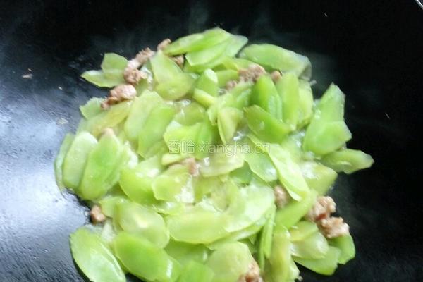 瘦肉炒莴苣片的做法图解8