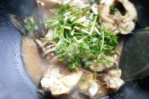 大头菜焖鲩鱼的做法图解10