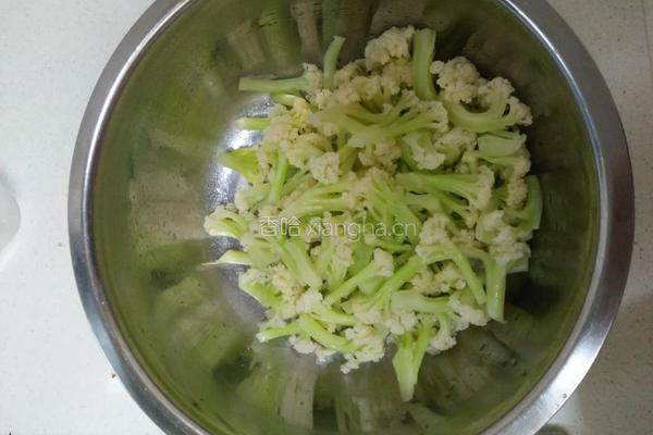凉拌有机菜花的做法图解3