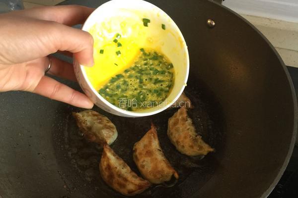 生煎韭菜荸荠饺子的做法图解6